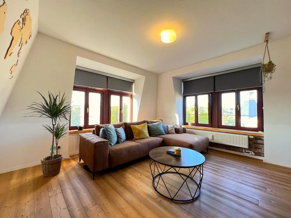 Cozy Apartment Near City Center Dresden By R&L location